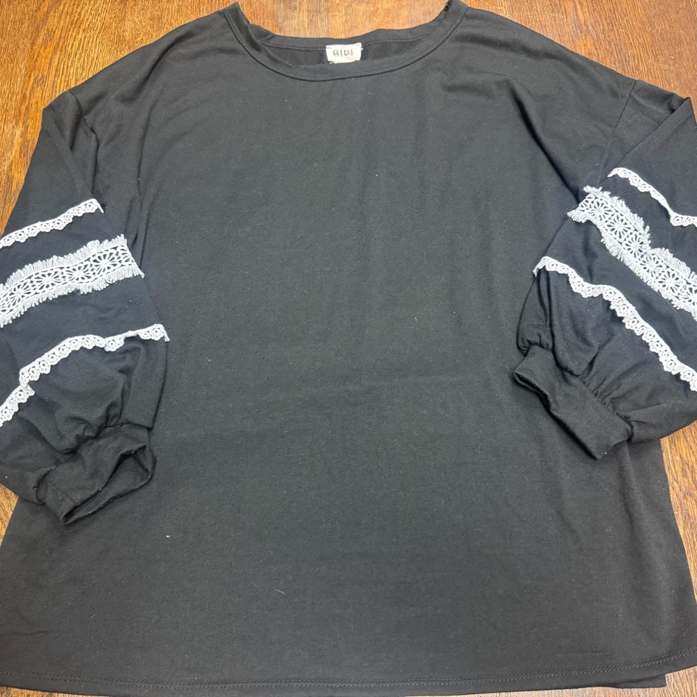 Bibi XL Black Long Sleeve Shirt w/White Accents